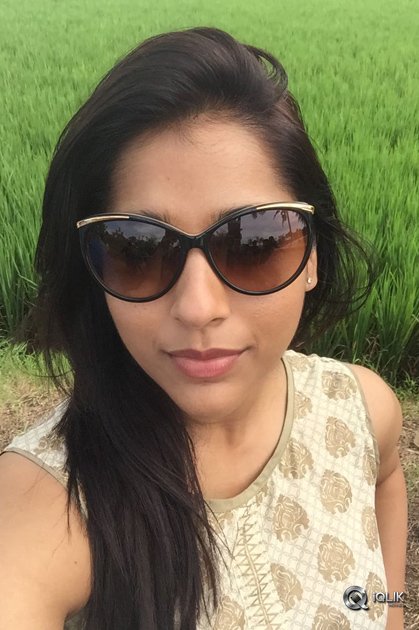 Rashmi-Gautam-Latest-Pics